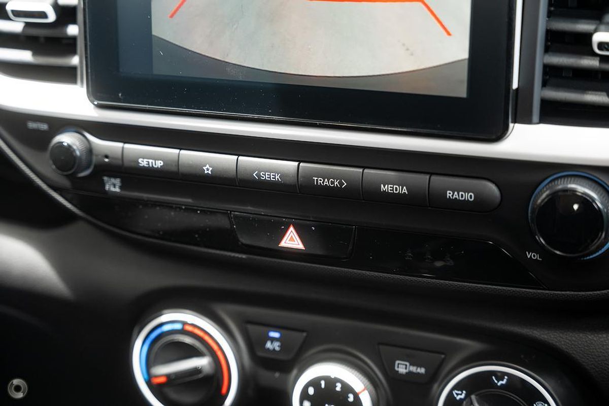 2025 Hyundai Venue Active QX.V5
