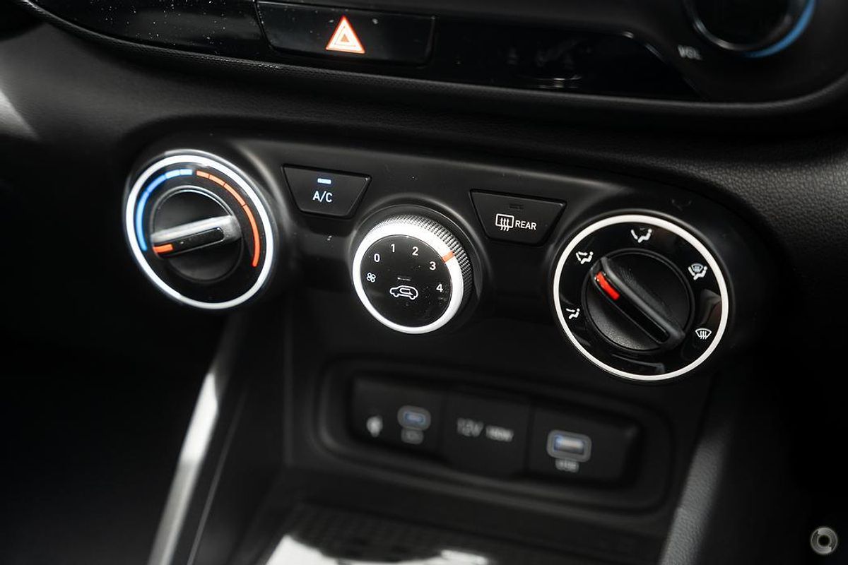 2025 Hyundai Venue Active QX.V5