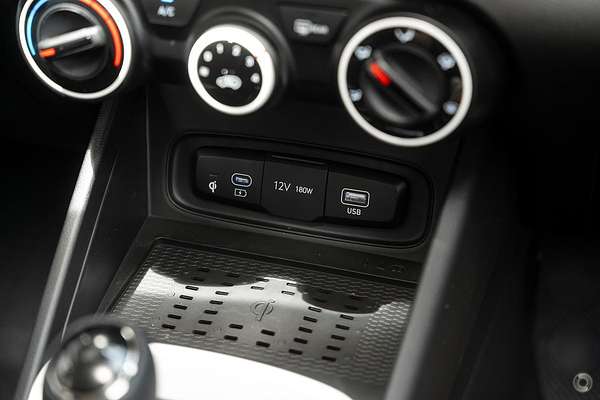 2025 Hyundai Venue Active QX.V5