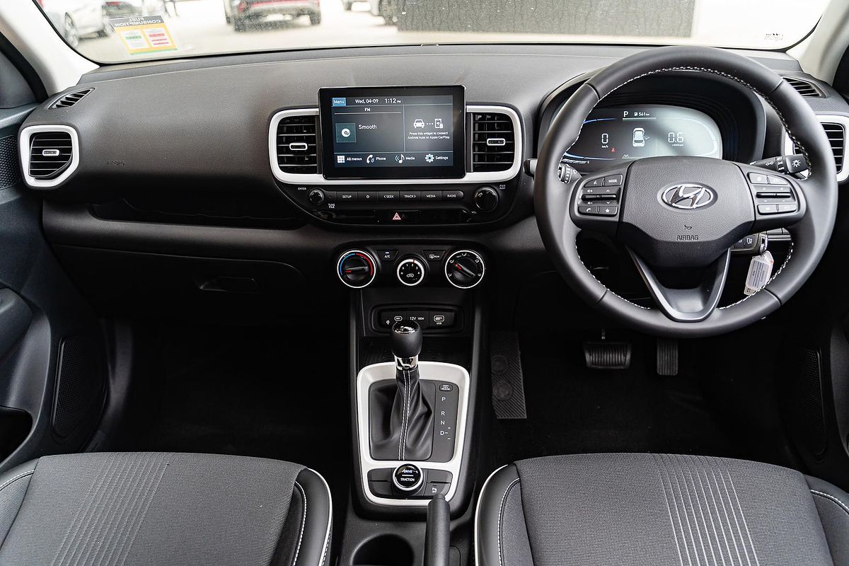 2025 Hyundai Venue Active QX.V5