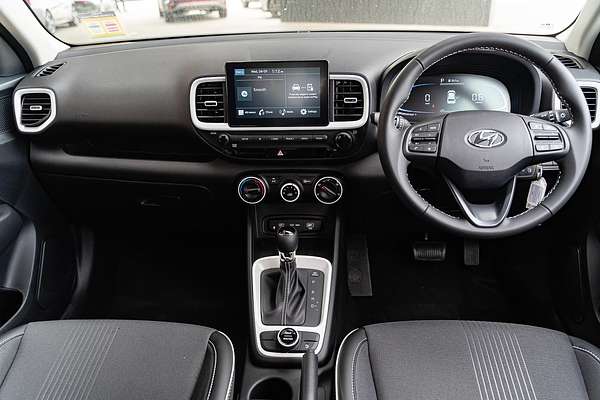 2025 Hyundai Venue Active QX.V5