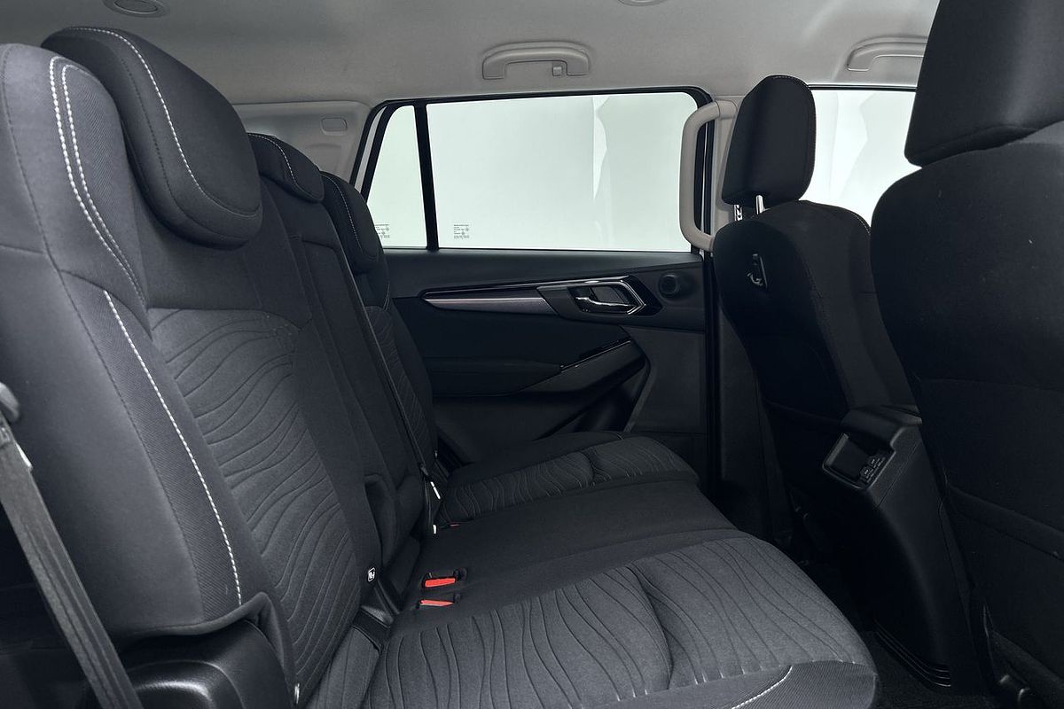 2023 Isuzu MU-X LS-U