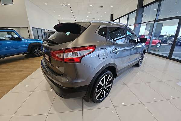 2017 Nissan QASHQAI Ti J11