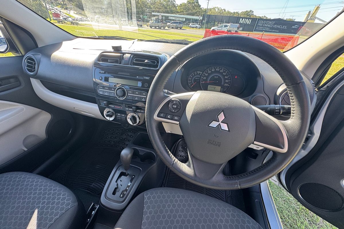 2013 Mitsubishi Mirage ES LA