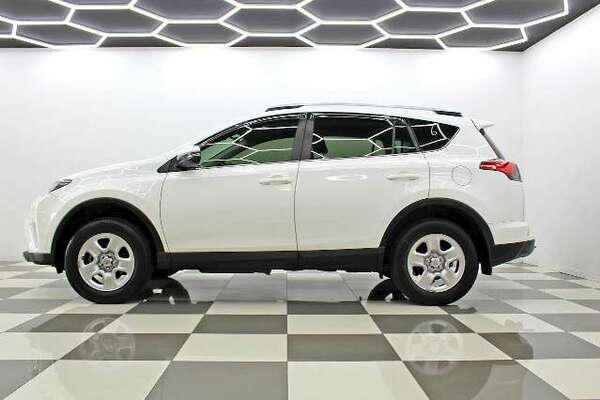 2018 Toyota RAV4 GX ASA44R
