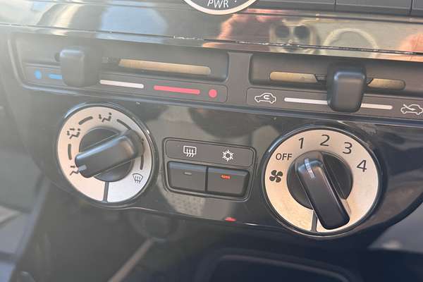 2013 Mitsubishi Mirage ES LA