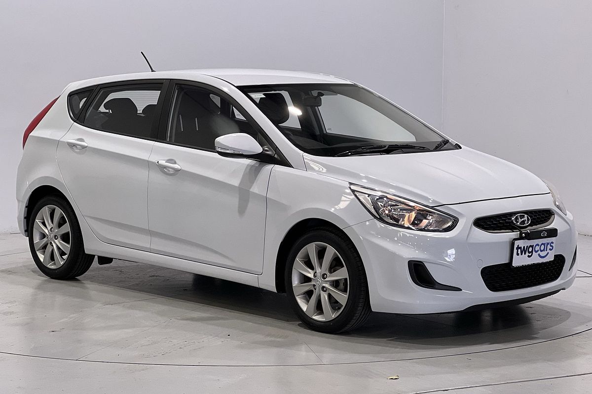 2019 Hyundai Accent Sport RB6