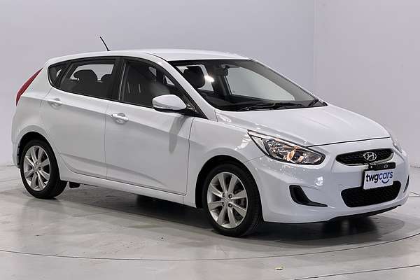 2019 Hyundai Accent Sport RB6