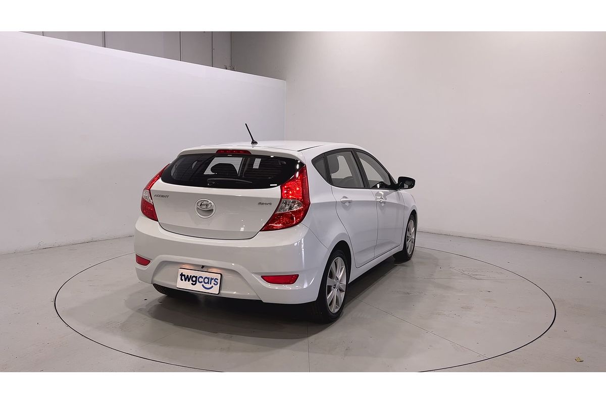 2019 Hyundai Accent Sport RB6