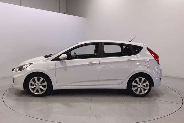 2019 Hyundai Accent Sport RB6