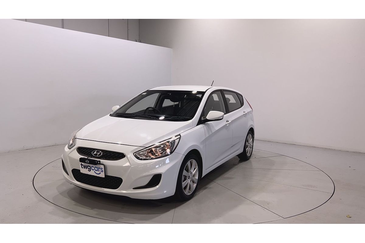 2019 Hyundai Accent Sport RB6