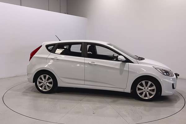 2019 Hyundai Accent Sport RB6