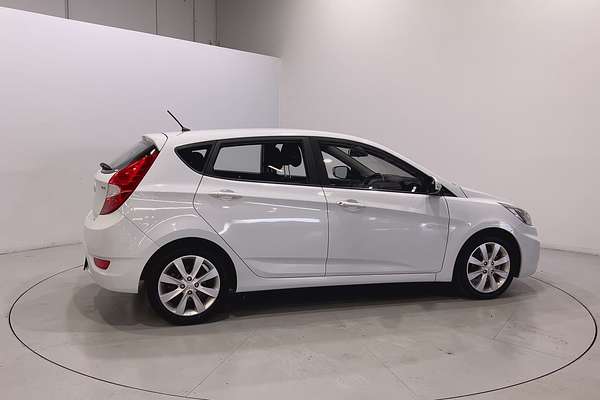 2019 Hyundai Accent Sport RB6