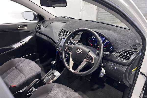 2019 Hyundai Accent Sport RB6
