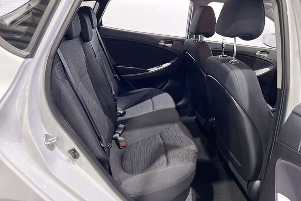 2019 Hyundai Accent Sport RB6