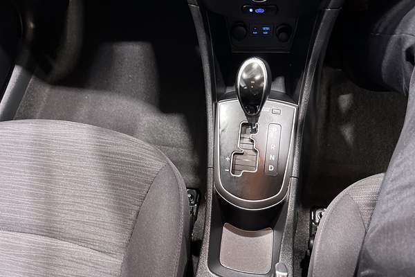 2019 Hyundai Accent Sport RB6