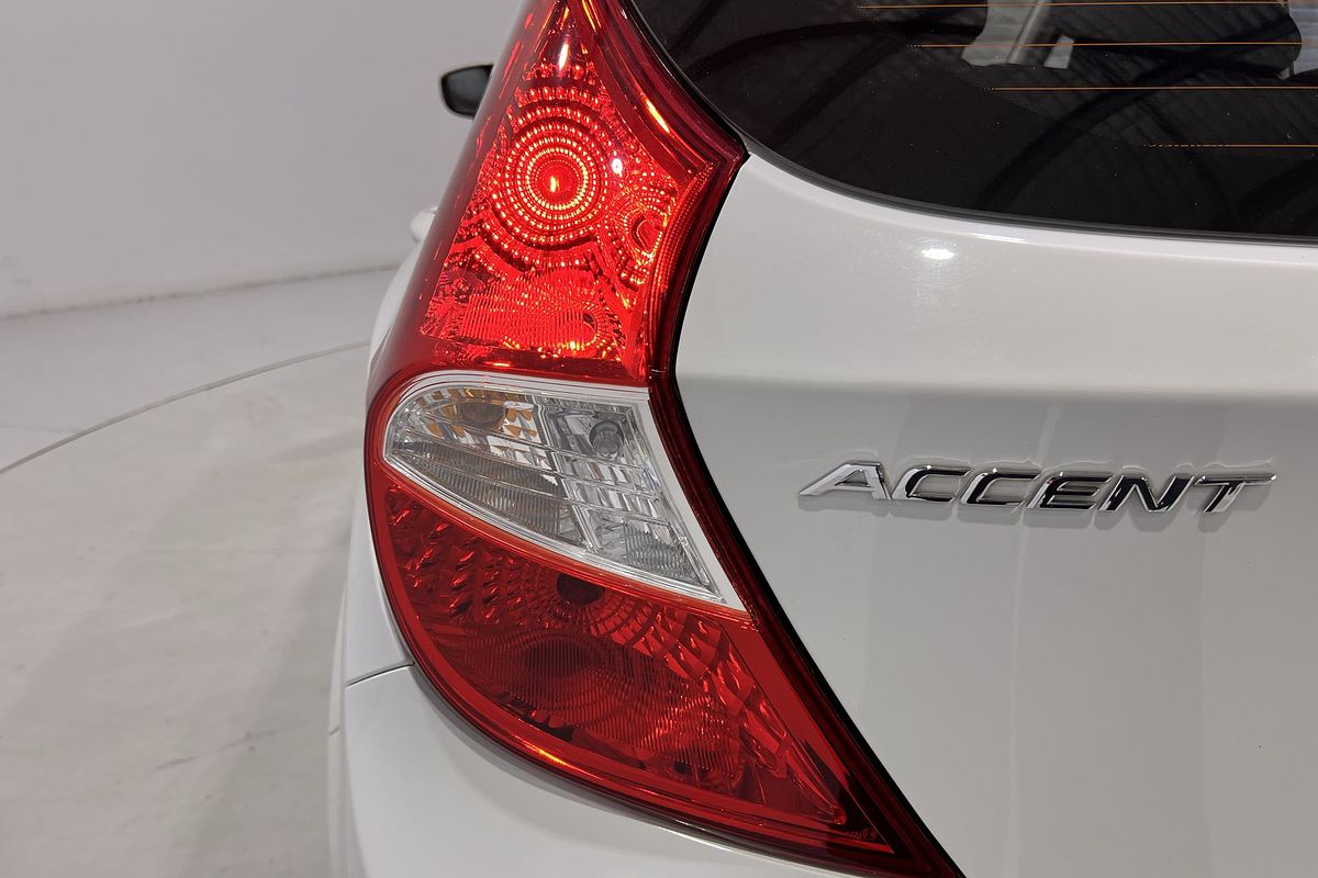 2019 Hyundai Accent Sport RB6