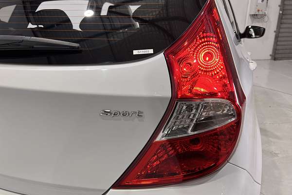 2019 Hyundai Accent Sport RB6