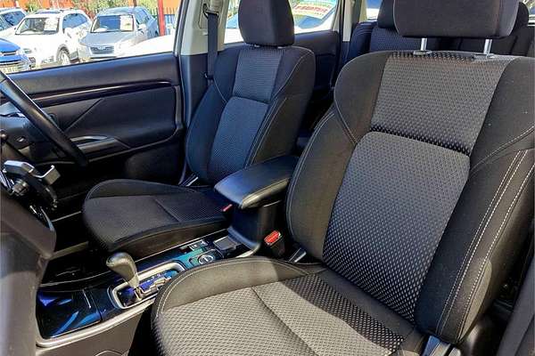 2018 Mitsubishi Outlander ES ADAS ZL