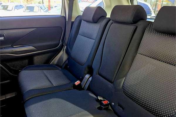 2018 Mitsubishi Outlander ES ADAS ZL