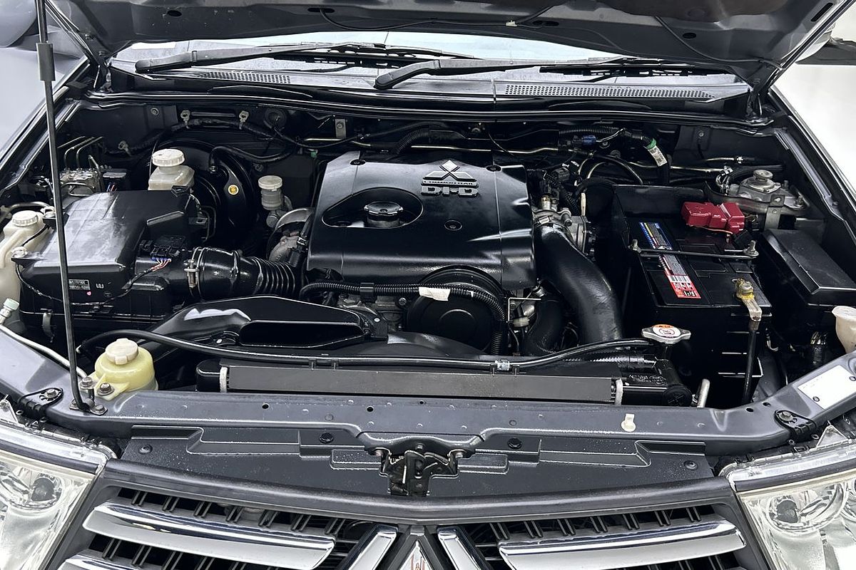 2013 Mitsubishi Challenger PC