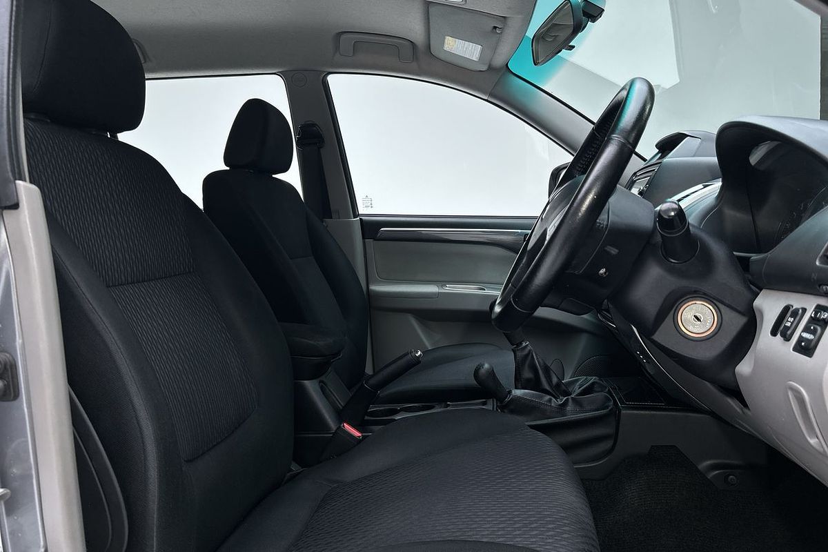 2013 Mitsubishi Challenger PC