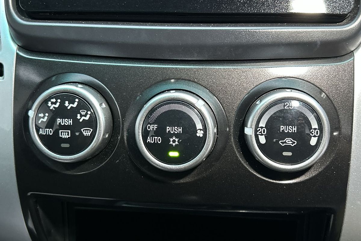2013 Mitsubishi Challenger PC