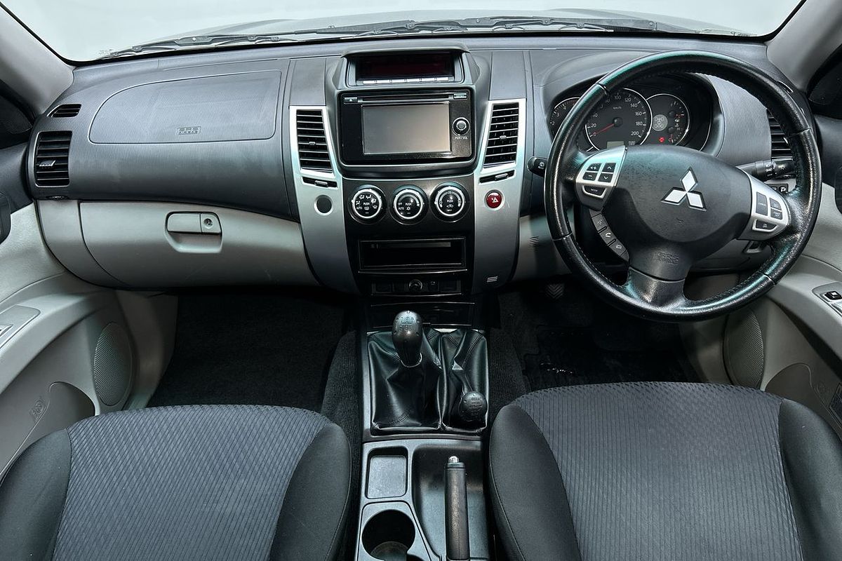2013 Mitsubishi Challenger PC