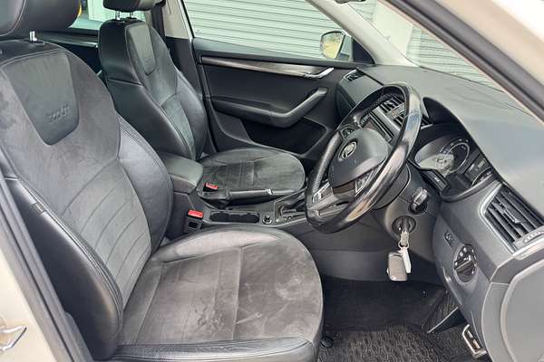 2015 SKODA Octavia Scout Premium 132TSI NE