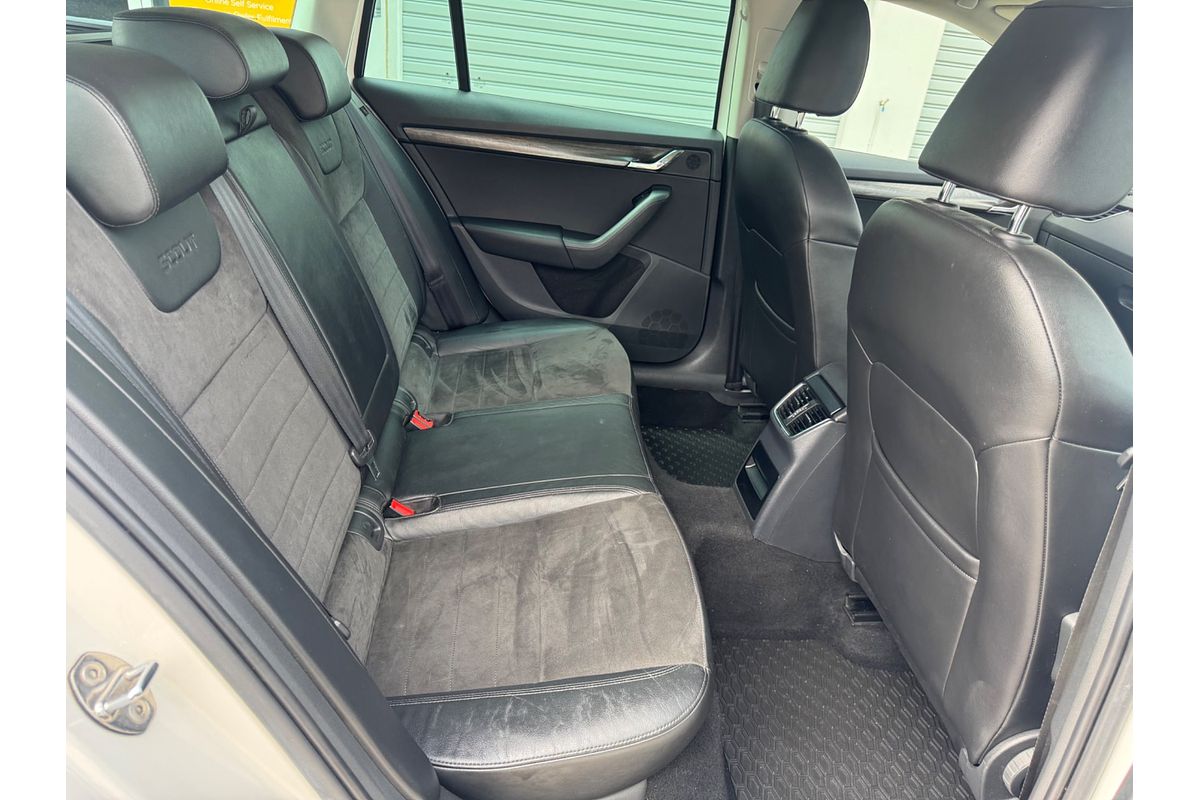 2015 SKODA Octavia Scout Premium 132TSI NE