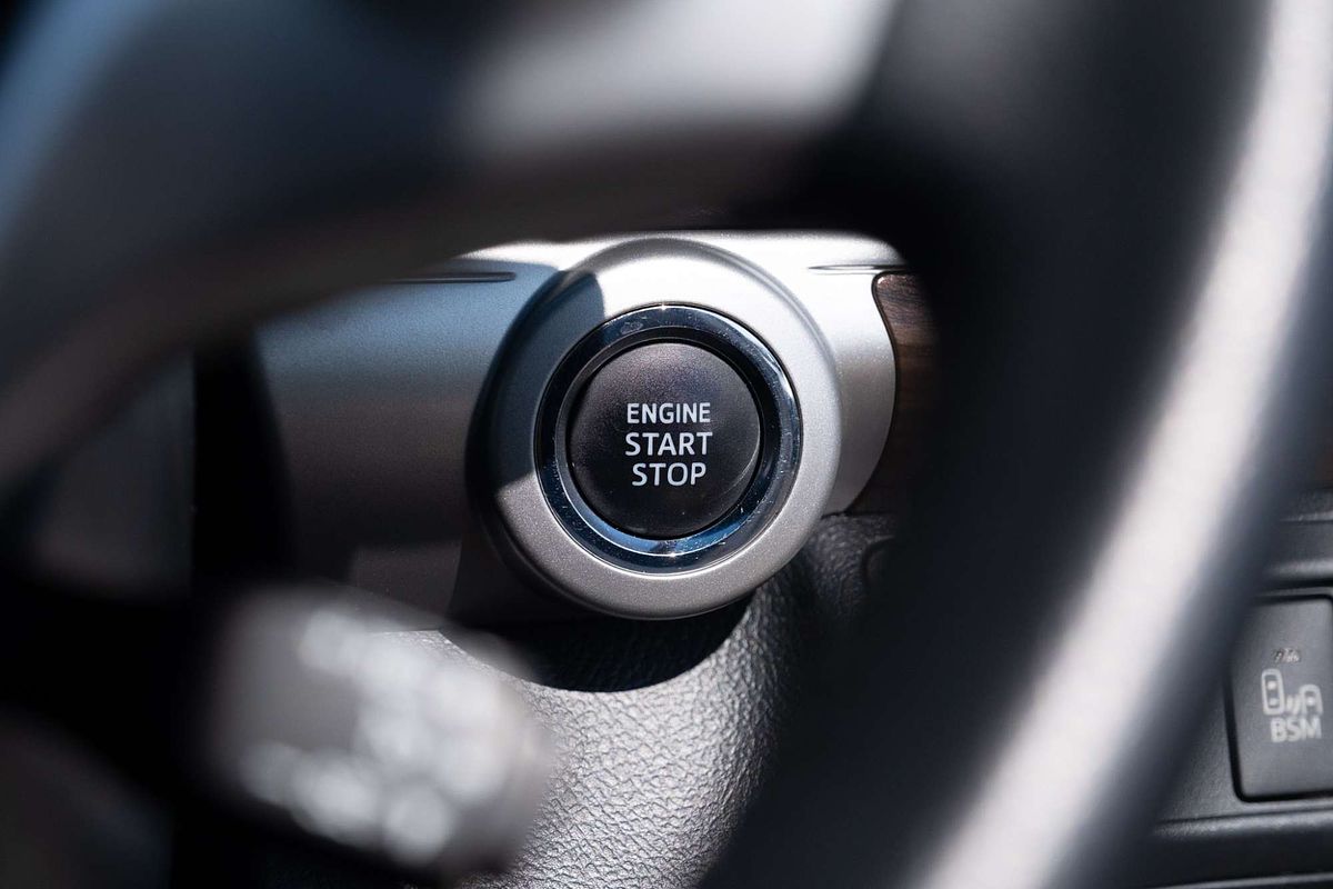2013 Toyota Camry Atara SL ASV50R