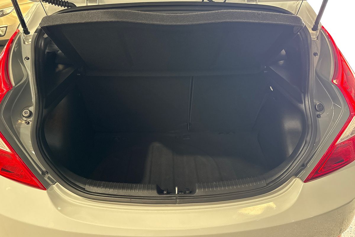 2018 Hyundai Accent Sport RB6
