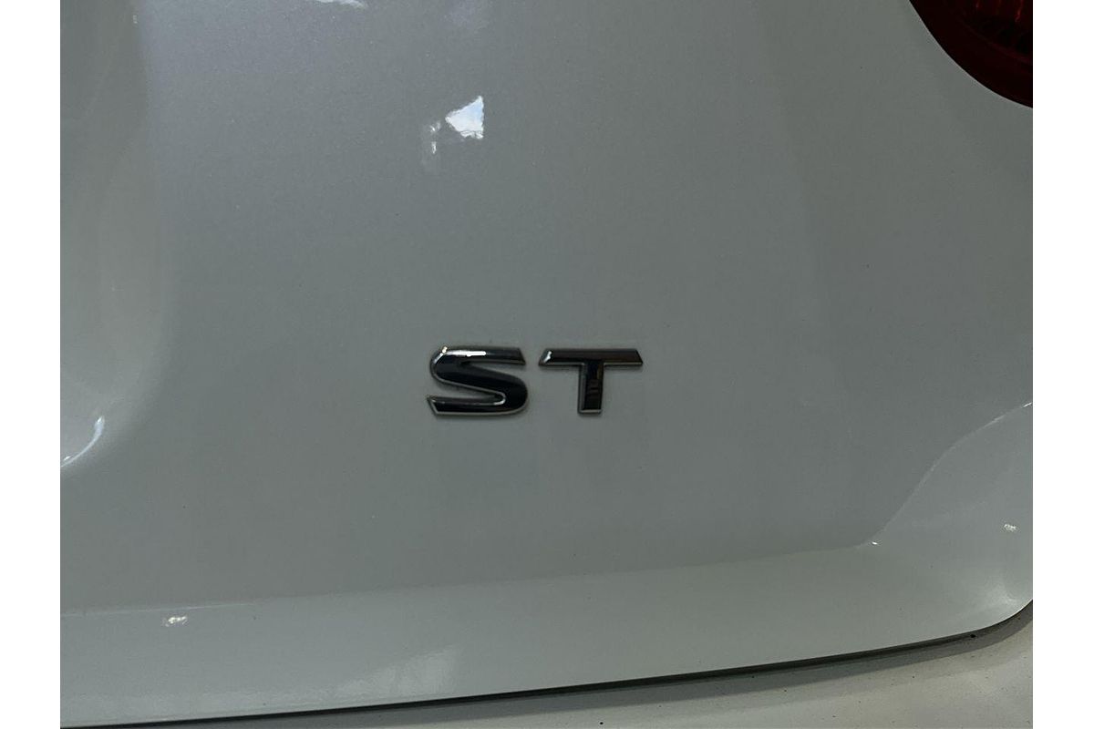 2018 Nissan Pathfinder ST R52 Series II