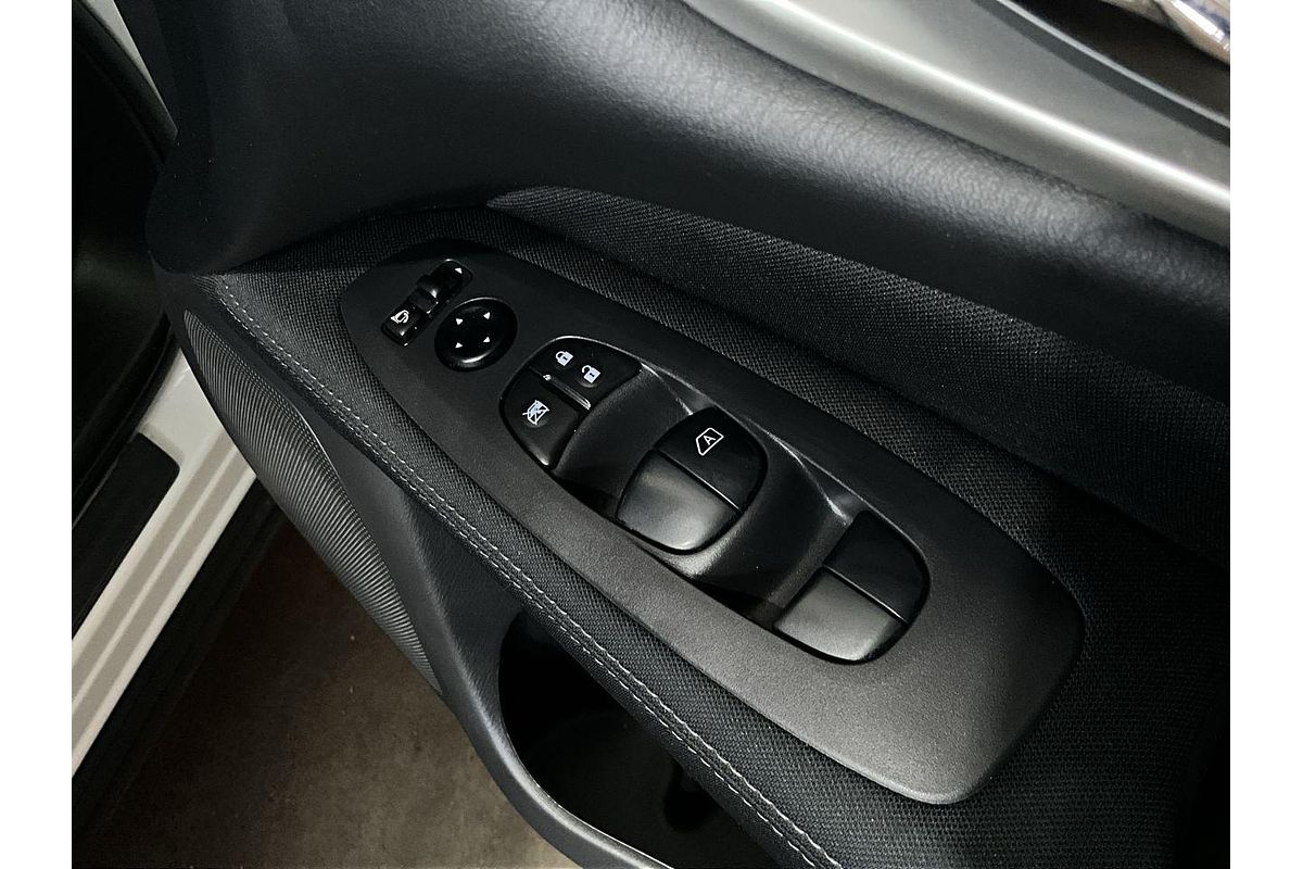2018 Nissan Pathfinder ST R52 Series II