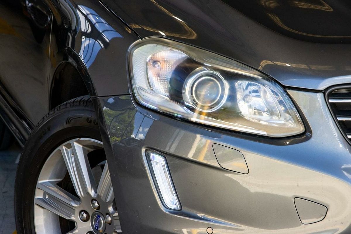 2016 Volvo XC60 T5 Luxury