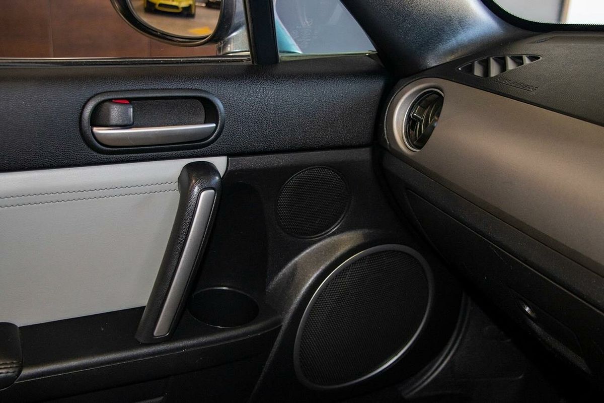 2011 Mazda MX-5 Roadster Coupe NC Series 2