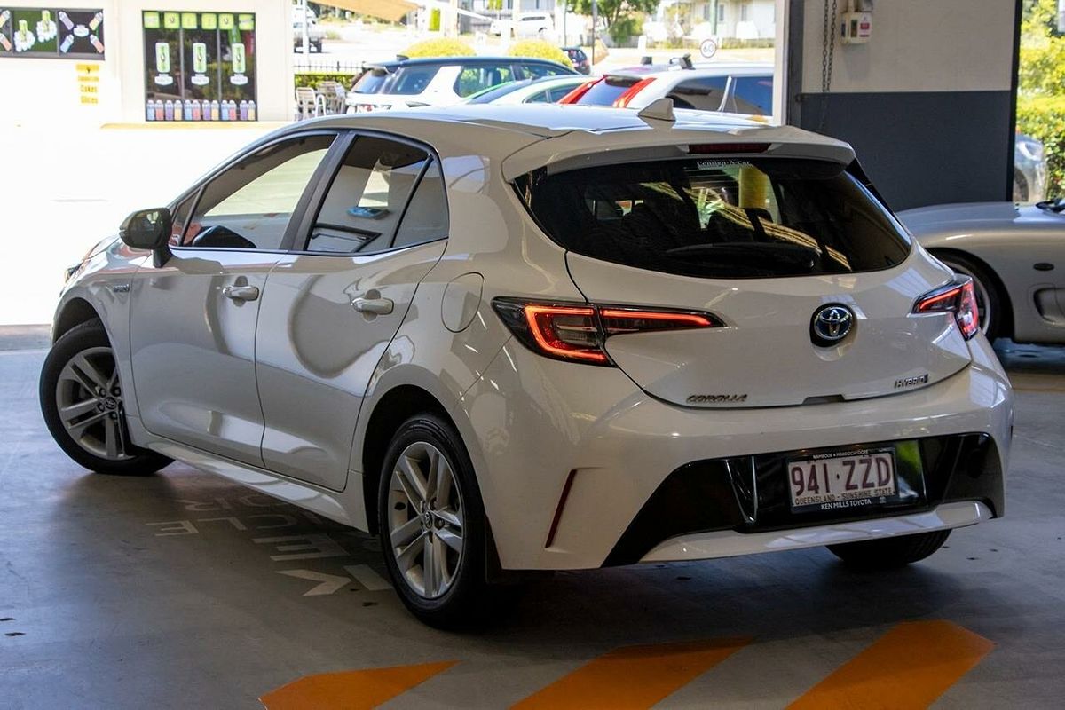 2018 Toyota Corolla Ascent Sport Hybrid ZWE211R