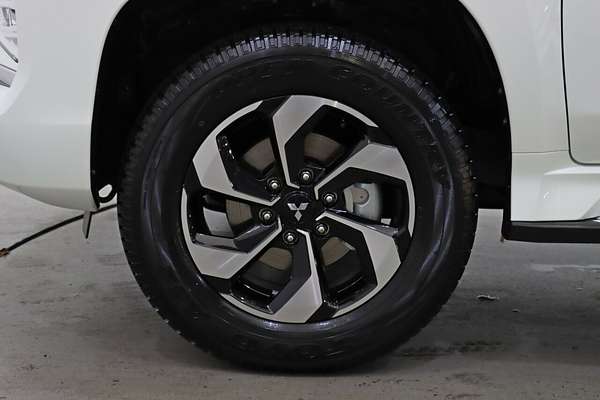2024 Mitsubishi Pajero Sport GLS QG