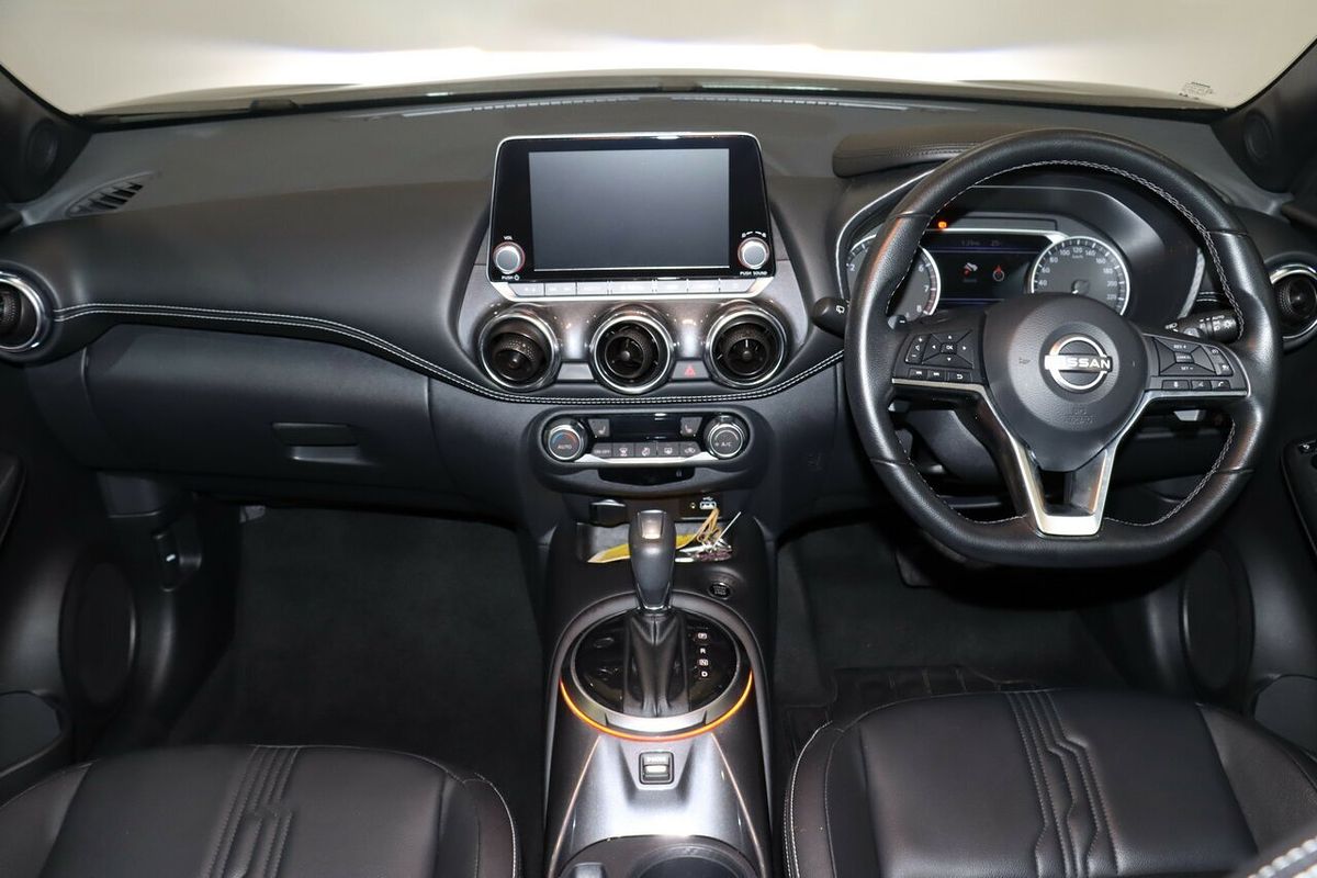 2023 Nissan JUKE ST-L F16