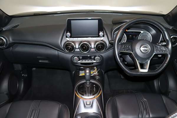 2023 Nissan JUKE ST-L F16