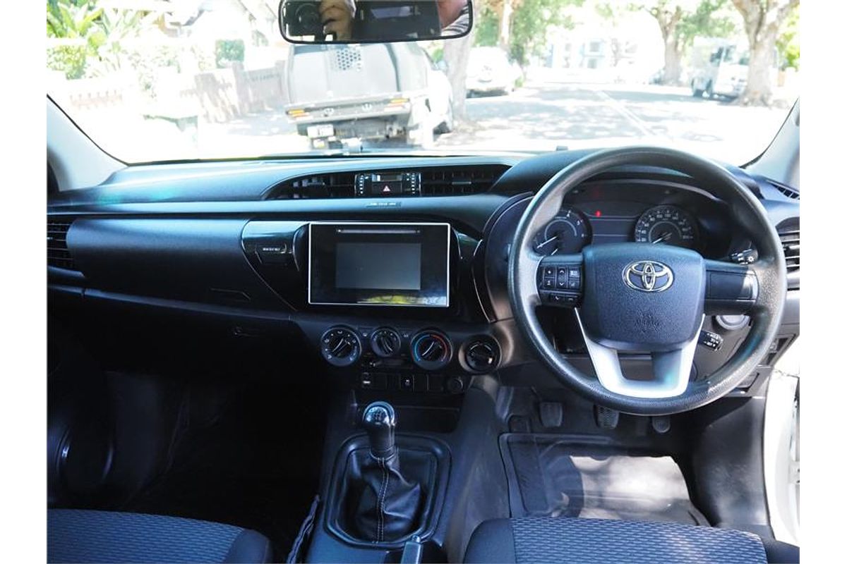 2017 Toyota HILUX WORKMATE (4x4) GUN125R MY17