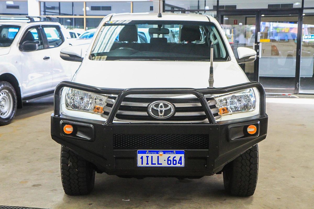 2016 Toyota Hilux SR GUN126R 4X4