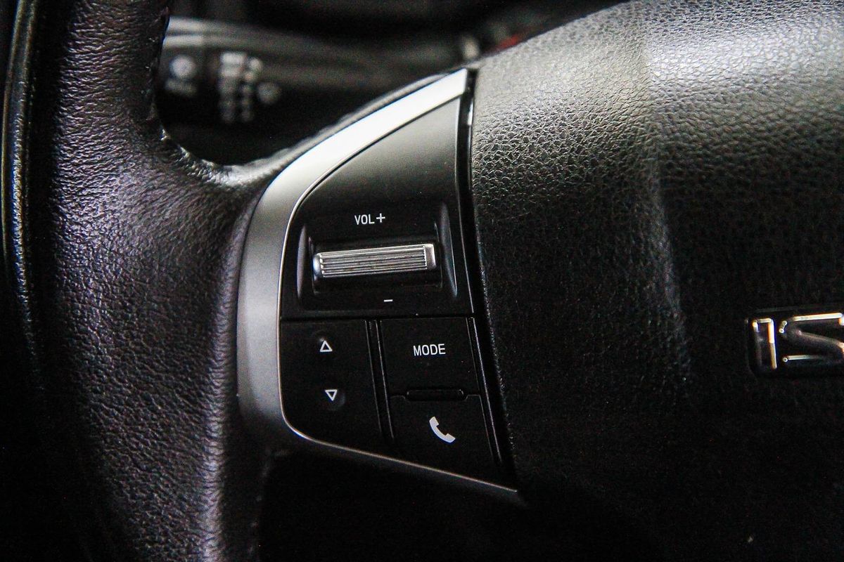 2019 Isuzu D-MAX SX 4X4