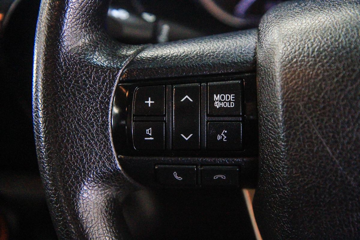 2016 Toyota Hilux SR GUN126R 4X4