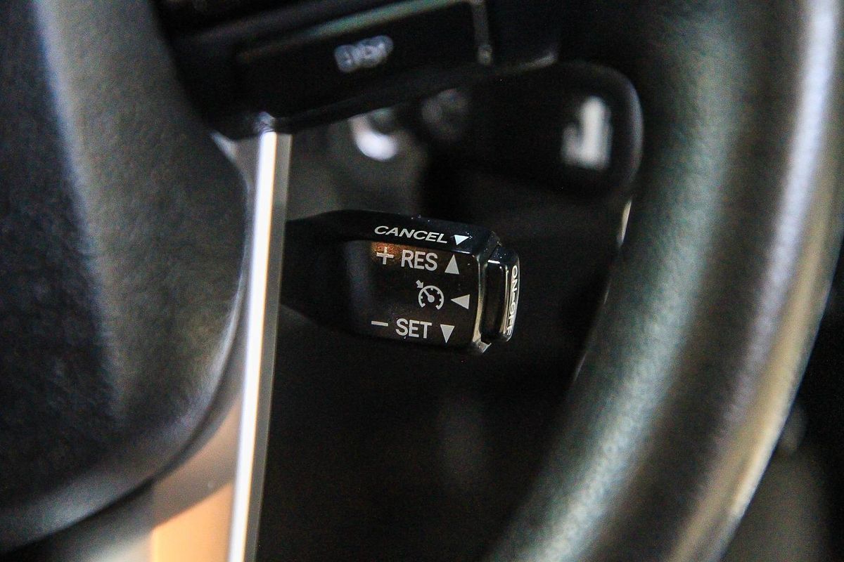 2016 Toyota Hilux SR GUN126R 4X4