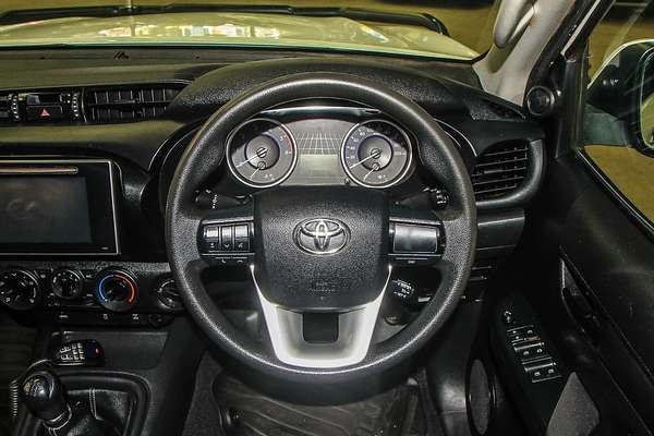 2016 Toyota Hilux SR GUN126R 4X4