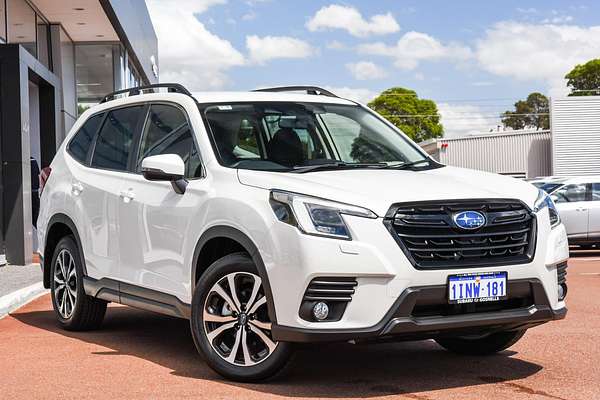 2024 Subaru Forester 2.5i Premium S5