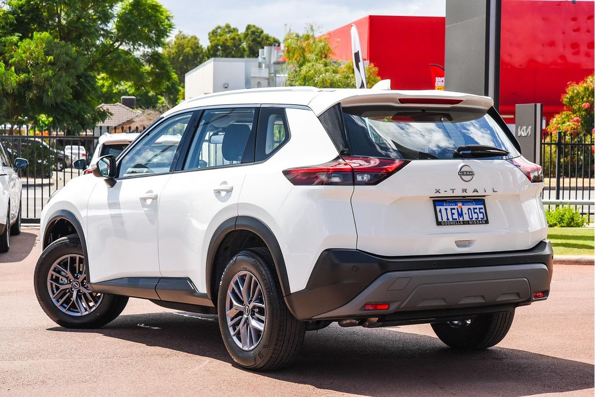 2024 Nissan X-TRAIL ST T33