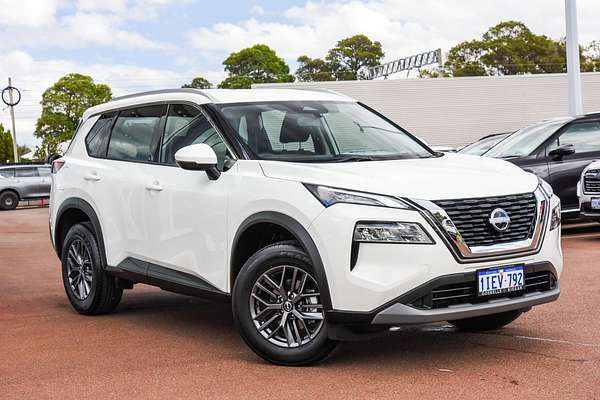 2024 Nissan X-TRAIL ST T33