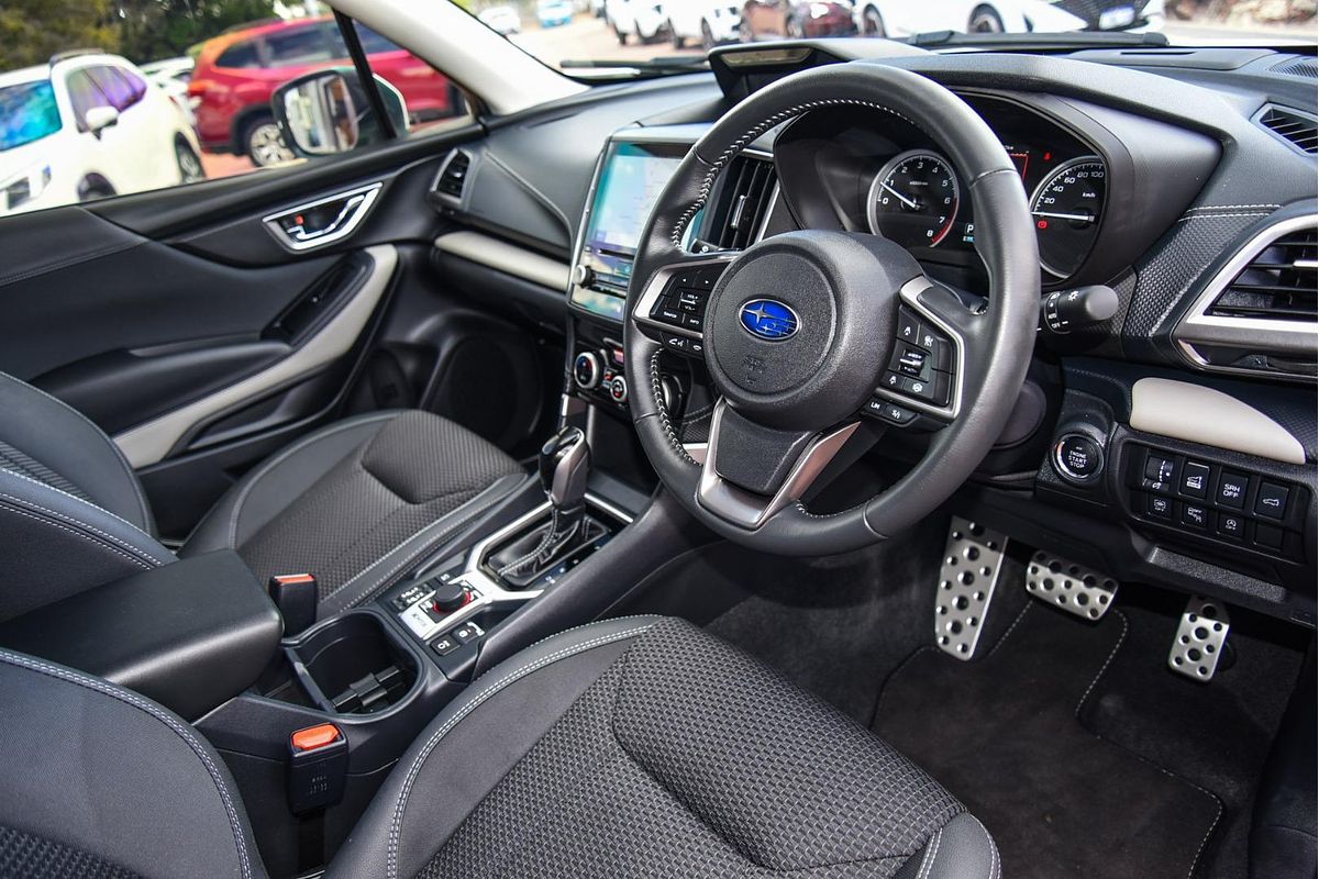 2024 Subaru Forester 2.5i Premium S5